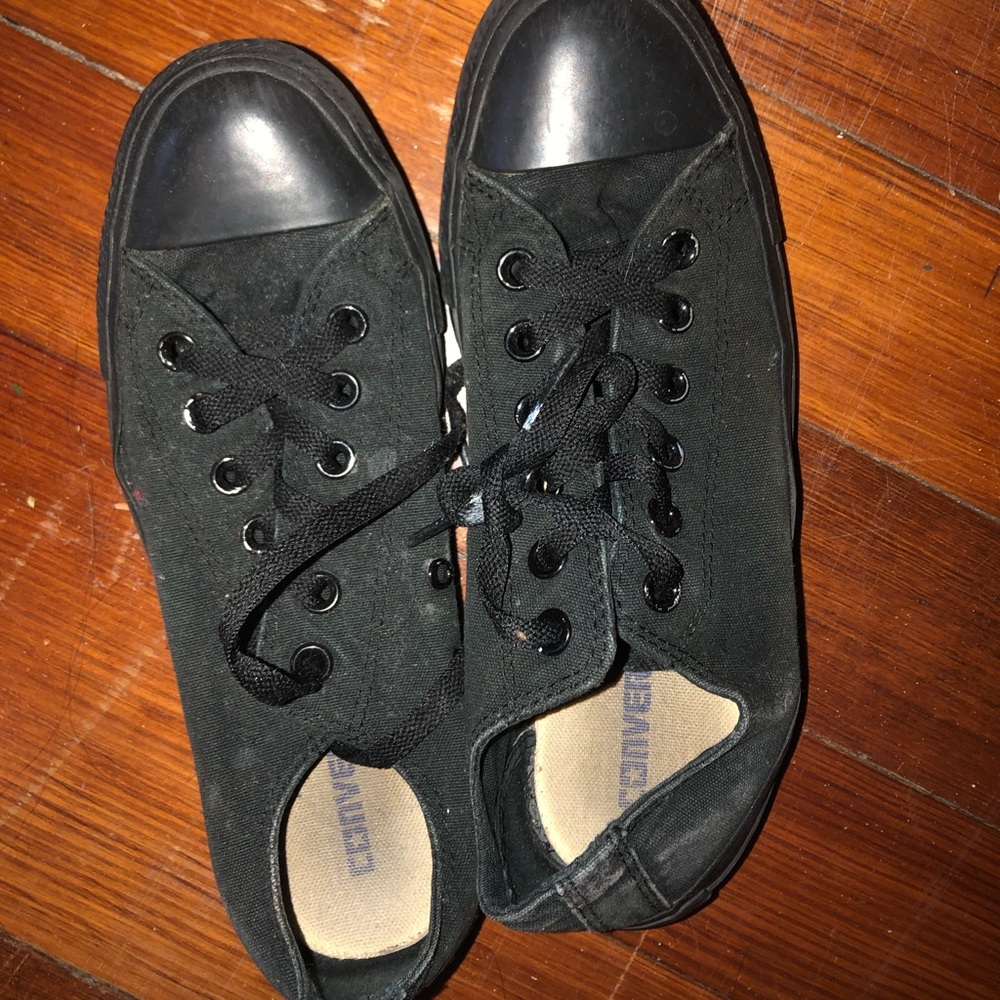 black converse
